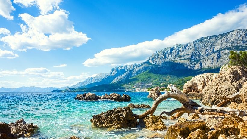 6 Popular Summer Travel Destinations in Europe